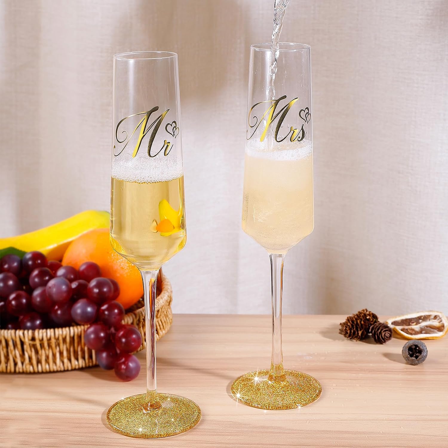 Bride and Groom Champagne Flutes Print Mr and Mrs Glasses for Wedding Glasses and Toasting Flutes Bridal Shower Gifts Engagement Gift - VARLKA