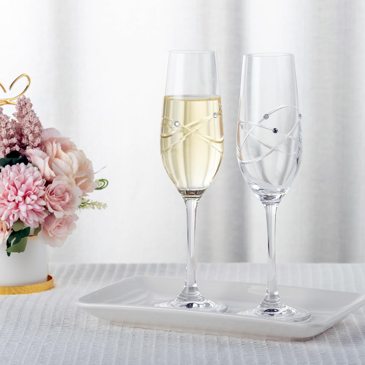 Champagne Flutes set of 2, Wedding Gifts Champagne Glasses, Mr and Mrs Champange Flutes Design by Rings & Crystal Ornament, Anniversaries Engagements Housewarming Birthday Gifts - VARLKA