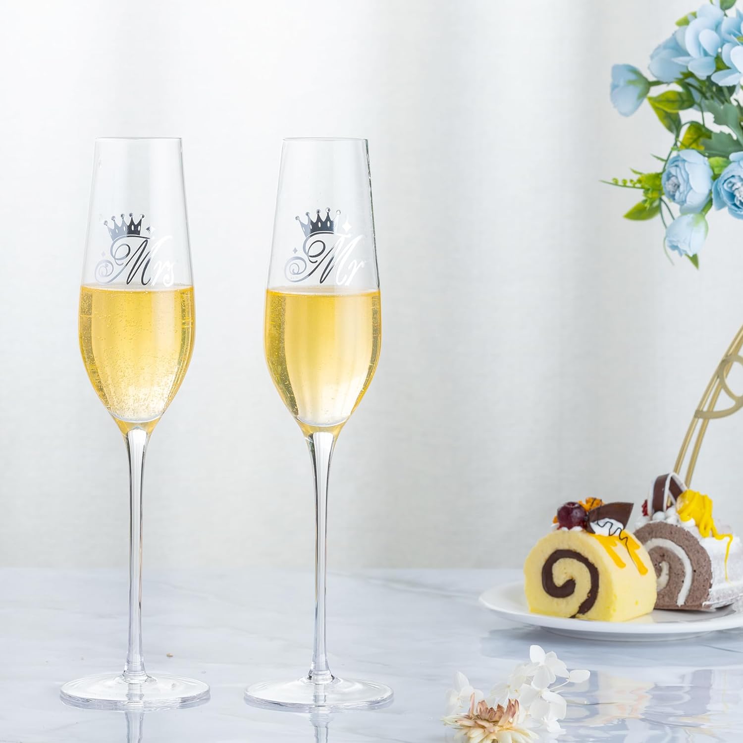 Wedding Champagne Flutes Set of 2 for Mr and Mrs, 7oz Crystal Bride and Groom Champagne Glasses Wedding Gifts Engagement Gift for Couples, Bridal Shower Gift - VARLKA